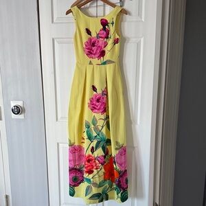 PAROSH Floral Yellow Maxi Dress